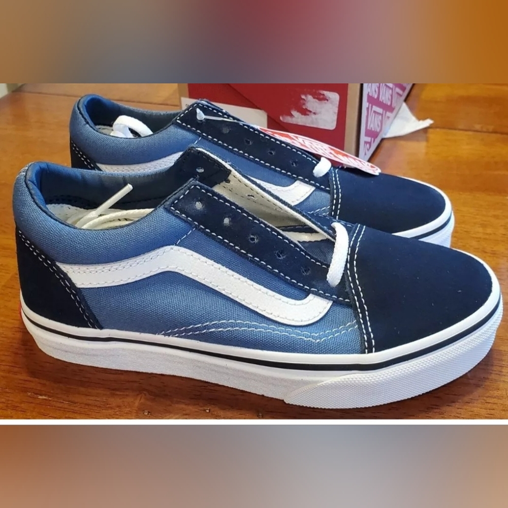 Vans Old Skool Sneakers - VN000W9TNWD